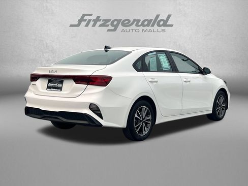 Used 2023 Kia Forte LXS FWD image 8