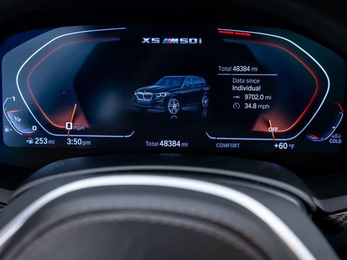 Certified 2023 BMW X5 M50i w/ Executive Package image 22