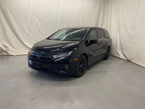 Used 2025 Honda Odyssey Sport-L image 2