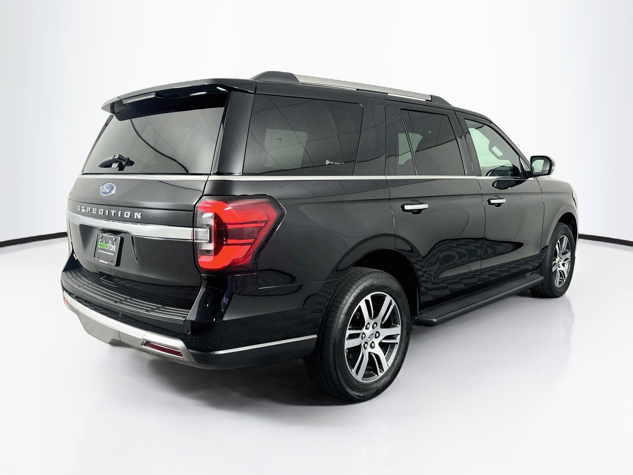 Used 2024 Ford Expedition Limited RWD image 9