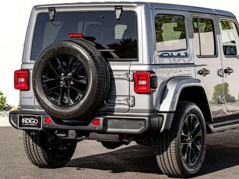 Used 2021 Jeep Wrangler Unlimited Sahara w/ Cold Weather Group AWD/4WD image 7