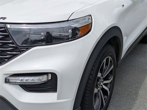 Used 2022 Ford Explorer ST-Line w/ Class IV Trailer Tow Package image 9