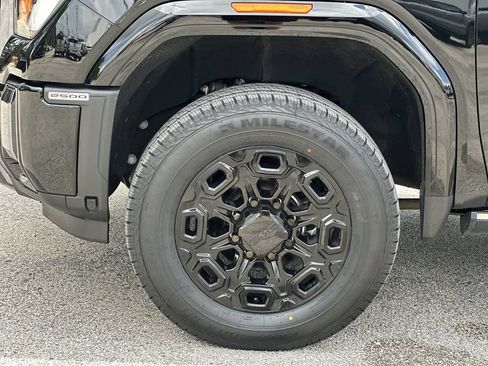 Certified 2024 GMC Sierra 2500 Denali Ultimate AWD/4WD image 33