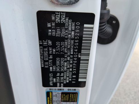Used 2025 Kia Telluride S FWD image 36