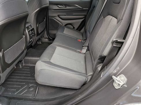 Certified 2025 Jeep Grand Cherokee Laredo X w/ Luxury Tech Group I AWD/4WD image 19