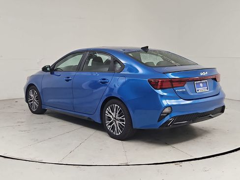 Used 2022 Kia Forte GT-Line w/ GT-Line Premium Package FWD image 4
