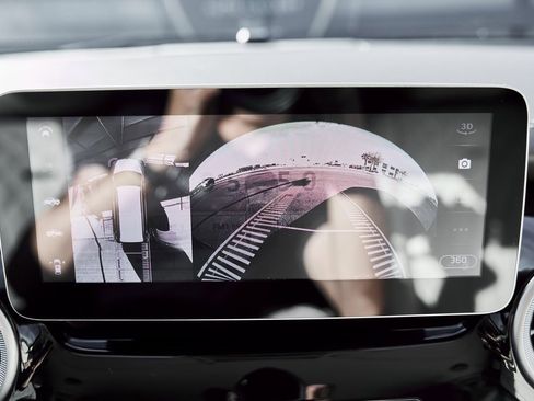 Used 2021 Mercedes-Benz Metris Passenger w/ Premium Safety Package image 92