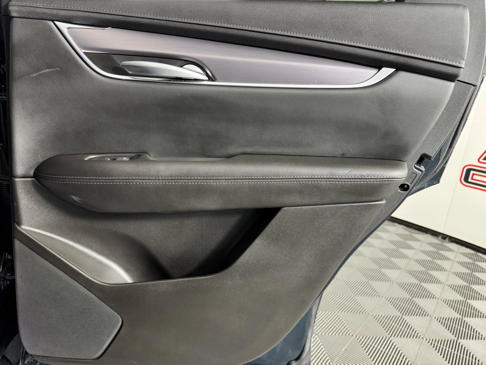 Used 2025 Cadillac XT5 Luxury w/ LPO, Floor Liner Package AWD/4WD image 44