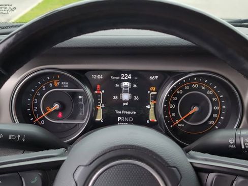 Used 2020 Jeep Gladiator Sport w/ Quick Order Package 24S AWD/4WD image 22