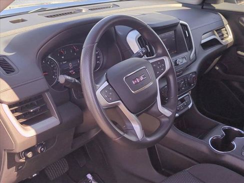 Certified 2024 GMC Terrain SLE w/ Driver Convenience Package FWD image 10