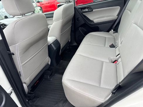 Used 2015 Subaru Forester 2.5i Limited AWD/4WD image 13