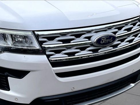 Used 2019 Ford Explorer XLT w/ Equipment Group 202A FWD image 30