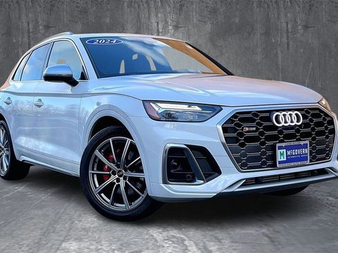 Used 2024 Audi SQ5 Premium Plus w/ Premium Plus Package image 3