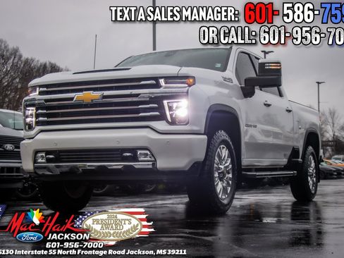 Used 2022 Chevrolet Silverado 2500 High Country image 5