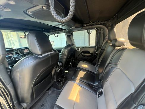 Used 2020 Jeep Gladiator Sport w/ Quick Order Package 24S image 21