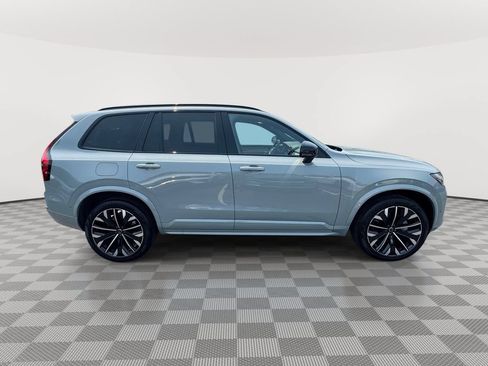 Certified 2026 Volvo XC90 B6 Ultra w/ Protection Package AWD/4WD image 3