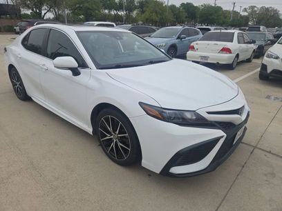 Used 2022 Toyota Camry SE