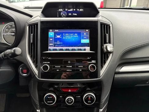 Used 2022 Subaru Forester Premium AWD/4WD image 13