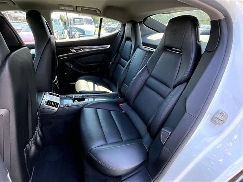 Used 2016 Porsche Panamera 4 AWD/4WD image 24