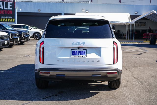 Used 2027 Kia Telluride LX FWD image 16