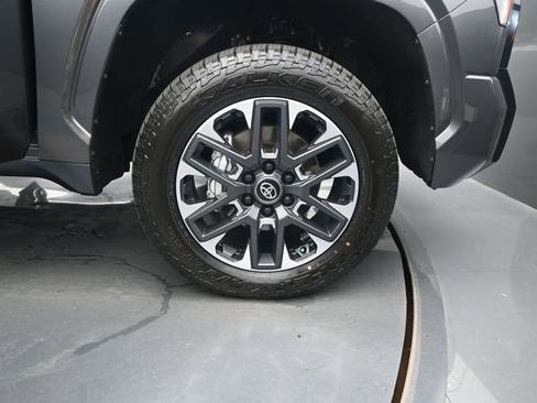 Used 2025 Toyota Tundra SR w/ SR Tow Package AWD/4WD image 17