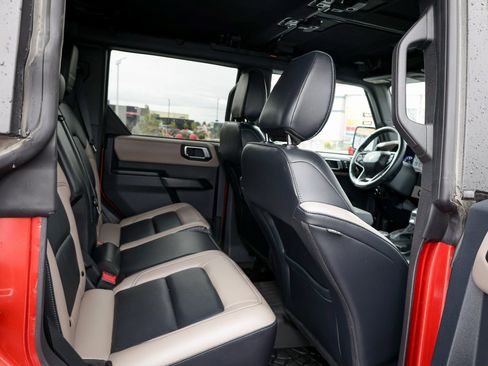 Used 2024 Ford Bronco Wildtrak AWD/4WD image 23