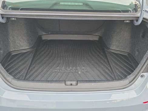 Used 2021 Honda Accord Sport Special Edition image 12