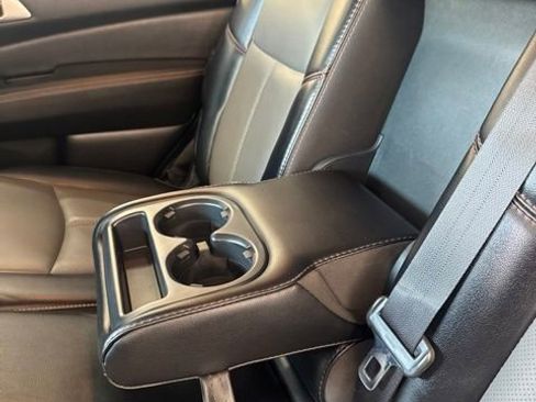 Certified 2020 Nissan Pathfinder SL FWD image 25