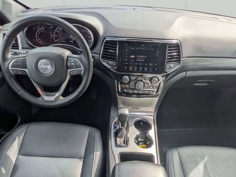 Used 2022 Jeep Grand Cherokee Laredo E RWD image 14