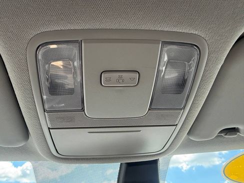 Used 2025 Kia Soul LX w/ LX Technology Package FWD image 29