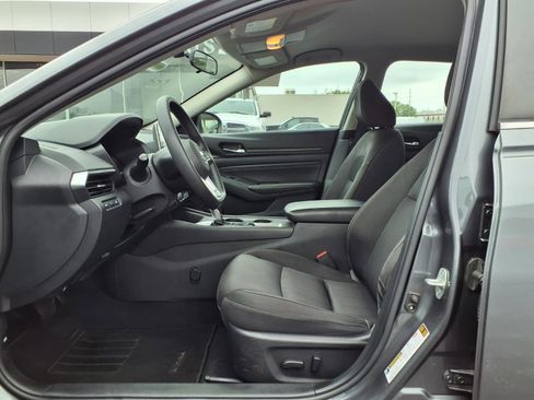 Used 2020 Nissan Altima 2.5 S AWD/4WD image 22