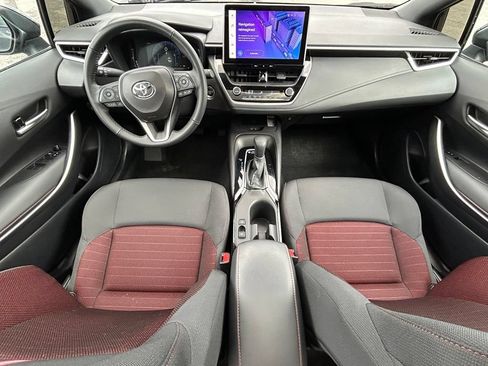 Used 2025 Toyota Corolla SE w/ SE Premium Package FWD image 9