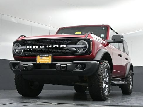 Certified 2025 Ford Bronco Badlands AWD/4WD image 36