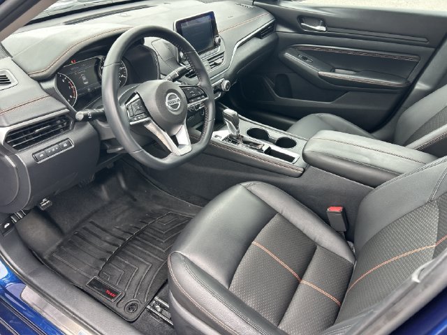 Used 2020 Nissan Altima 2.5 SR w/ Premium Package FWD image 9