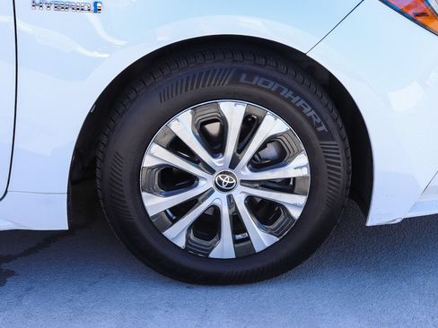 Used 2021 Toyota Corolla LE w/ Carpet Mat Package (TMS) FWD image 10