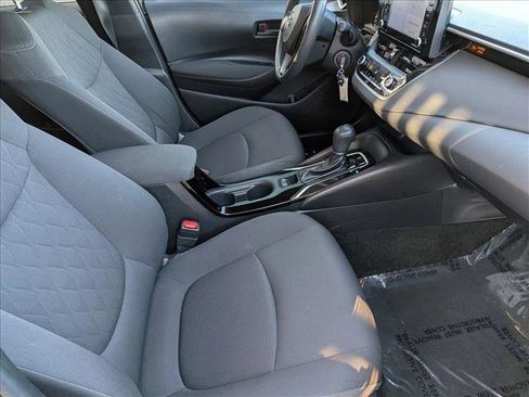 Used 2022 Toyota Corolla LE image 19