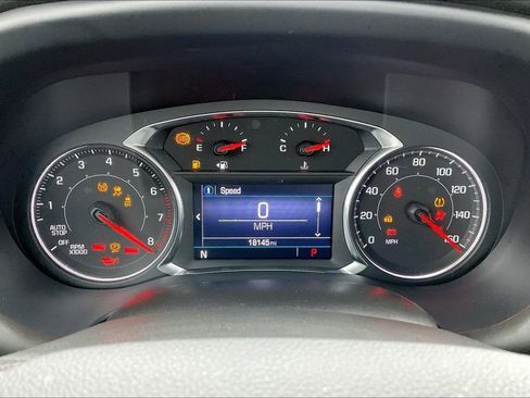 Used 2023 GMC Acadia SLE w/ Driver Convenience Package image 12