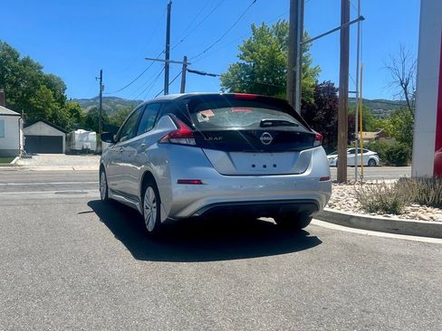 Used 2024 Nissan Leaf S FWD image 6