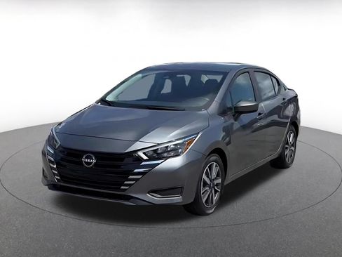 Used 2025 Nissan Versa SV FWD image 7