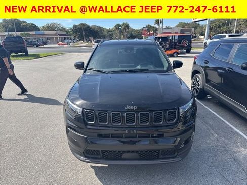 Used 2026 Jeep Compass Latitude w/ Quick Order Package 29K image 2