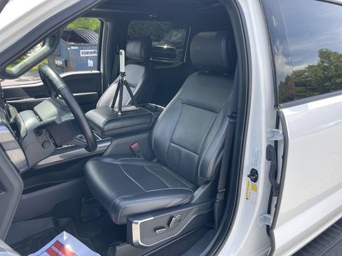 Used 2022 Ford F150 Lariat w/ Equipment Group 502A High AWD/4WD image 27
