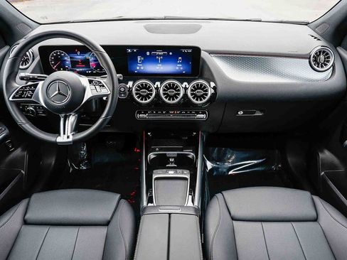 Certified 2026 Mercedes-Benz GLA 250 image 10