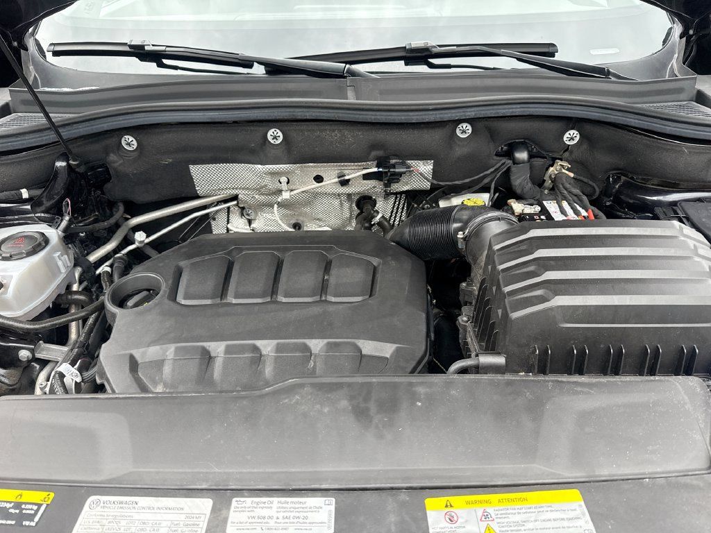 Used 2024 Volkswagen Atlas Cross Sport SE FWD image 17