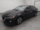 Used 2021 Nissan Altima 2.5 SV image 2