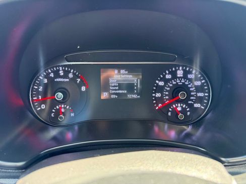 Used 2021 Kia Soul LX FWD image 8