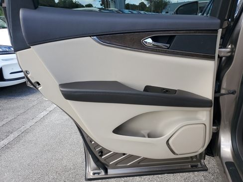 Used 2018 Lincoln MKX Select w/ Select Plus Package image 12