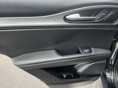 Used 2018 Alfa Romeo Stelvio Ti image 19