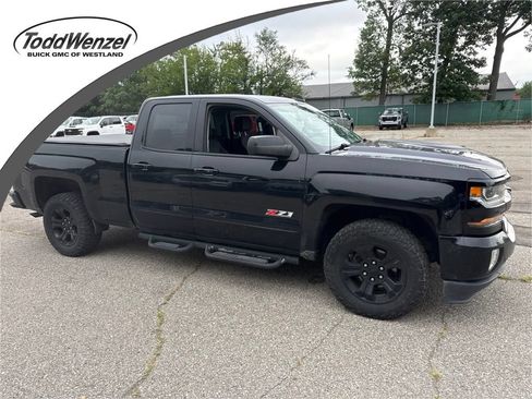Used 2018 Chevrolet Silverado 1500 LT w/ Midnight Edition AWD/4WD image 1