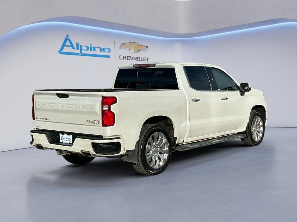 Used 2022 Chevrolet Silverado 1500 High Country w/ Technology Package AWD/4WD image 5