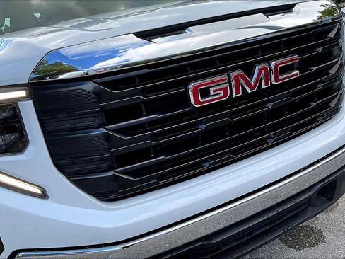 Used 2024 GMC Sierra 1500 Pro w/ Pro Value Package image 29